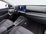 Volkswagen T-Roc 1.5 eTsi Life First Edition | Camera | Zwenkbare trekhaak | ACC | Stoelverwarming |