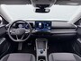 Volkswagen T-Roc 1.5 eTsi Life First Edition | Camera | Zwenkbare trekhaak | ACC | Stoelverwarming |