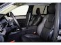Volvo XC90 T8 Recharge AWD Ultra Dark - Luchtvering - Panorama/schuifdak - IntelliSafe Assist & Surround - 360º Camera - Bowers & Wilkins audio - Adaptieve LED koplampen - Verwarmde voorstoelen, stuur & achterbank - Parkeersensoren voor & achter - Elektr. bedienb. voorstoelen met geheugen - Geventileerde voorstoelen - Draadloze tel. lader - Extra getint glas - Inklapbare trekhaak - 22' LMV