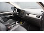 Mitsubishi Outlander 2.0 PHEV instyle - SCHUIFDAK - TREKHAAK - LEDER - NAVIGATIE - CAMERA - 2x PDC