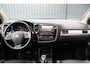 Mitsubishi Outlander 2.0 PHEV instyle - SCHUIFDAK - TREKHAAK - LEDER - NAVIGATIE - CAMERA - 2x PDC