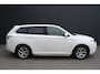 Mitsubishi Outlander 2.0 PHEV instyle - SCHUIFDAK - TREKHAAK - LEDER - NAVIGATIE - CAMERA - 2x PDC