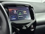 Peugeot 108 68pk Automaat Allure | Camera | CarPlay | Cruise Control | Climate Control | 15 Inch lichtmetalen Velgen