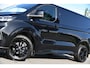 Ford Transit Custom 300 2.0 TDCI L1H1 Limited Black Edition Camera, Cruise, Carplay, LED, Stoelverwarming , 150pk, Sensoren, Trekhaak, Multimedia, Uniek!
