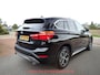 BMW X1 xDrive20i PANODAK / HEAD-UP / SPORTLEER / BLUETOOTH