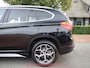 BMW X1 xDrive20i PANODAK / HEAD-UP / SPORTLEER / BLUETOOTH