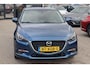 Mazda 3 2.0 SkyActiv-G 120 TS+ | Navigatie | Stoel-stuur verwarming | Trekhaak | Cruise control | Climate control