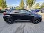 Toyota C-HR / C-HR+ 1.8 Hybrid BLACK EDITION LEDER JBL-AUDIO BLIND SPOT STOELVERW NAVI CAMERA PARK-SENSOREN BLUETOOTH AD-CRUISE CLIMA NL-AUTO 1E-EIG