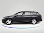Volkswagen Golf Variant 1.0 TSI Life Business 110 pk | Verlengde garantie | Navigatie | Parkeersensoren (Park assist) | Achteruitrijcamera | Keyless entry | Stoelverwarming |