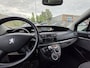 Peugeot 807 2.0 HDiF ST 7-Persoons Airco/Navi Export ✅