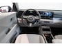 Hyundai Kona 1.6 GDI HEV Premium Sky | Schuif-Kanteldak | Stoel & Stuurverwarming | Bose Audio | Keyless | Navigatie | Climate Controle |