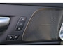 Volvo V60 T6 Recharge AWD Plus Dark - Panorama/schuifdak - IntelliSafe Assist & Surround - 360º Camera - Harman/Kardon audio - Verwarmde voorstoelen, stuur & achterbank - Parkeersensoren voor & achter - Elektr. bedienb. voorstoelen met geheugen - Head up display - Extra getint glas - 19' LMV