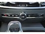Volvo V60 T6 Recharge AWD Plus Dark - Panorama/schuifdak - IntelliSafe Assist & Surround - 360º Camera - Harman/Kardon audio - Verwarmde voorstoelen, stuur & achterbank - Parkeersensoren voor & achter - Elektr. bedienb. voorstoelen met geheugen - Head up display - Extra getint glas - 19' LMV