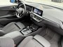 BMW 1-Serie 118i Executive Sport-Line Edition Automaat | ECC | Navigatie | Digitaal Dashbord | Parkpilot | Draadloze telefoonlader | Carplay | 17"LM-Velgen | Elektrisch Pakket | Cruise control