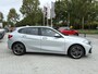 BMW 1-Serie 118i Executive Sport-Line Edition Automaat | ECC | Navigatie | Digitaal Dashbord | Parkpilot | Draadloze telefoonlader | Carplay | 17"LM-Velgen | Elektrisch Pakket | Cruise control