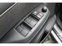 Toyota Yaris 1.5 VVT-i Dynamic Limited, Stoel & Stuurverwarming , Adaptieve Cruise control, Parkeercamera, Apple Carplay, Android Auto.