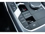 BMW 3-Serie Touring 320e | M-Sport | Panoramadak | Trekhaak | Sportstoelen | Parkeersensoren | Lichtmetalen Velgen 18 inch | Stoelverwarming | Cruise Control Adaptief | Dodehoekdetectie | Live Cockpit Plus | Connected Professional | Plug-in Hybrid (PHEV)