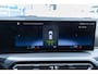BMW 3-Serie Touring 320e | M-Sport | Panoramadak | Trekhaak | Sportstoelen | Parkeersensoren | Lichtmetalen Velgen 18 inch | Stoelverwarming | Cruise Control Adaptief | Dodehoekdetectie | Live Cockpit Plus | Connected Professional | Plug-in Hybrid (PHEV)