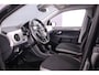 Volkswagen e-Up! Style 83pk Automaat Achteruitrijcamera, Cruise control, Stoelverwarming, Parkeersensor achter, Verwarmde voorruit, Bluetooth, Airco, DAB, Radio
