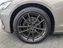 Volvo V60 2.0 195PK B4 | Inscription | Trekhaak el. | Orrefors Crystal Eye | Memory | Borbet Velgen | ACC | ECC | Navi | Leder | LED | Stoelverw. | Camera |