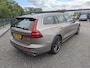 Volvo V60 2.0 195PK B4 | Inscription | Trekhaak el. | Orrefors Crystal Eye | Memory | Borbet Velgen | ACC | ECC | Navi | Leder | LED | Stoelverw. | Camera |