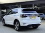 Volkswagen T-Cross 1.0 TSI *!* 2x R-LINE *!* NAVI/ CARPLAY/ 18 INCH/ LED/ RADAR *!*