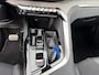 Peugeot 5008 GT HYBRID VAN:33.900,- VOOR:29.877,- UW HERFSTVOORDEEL: 4.023,- | 7 PER. | ADAPT. CRUISE CONTROL | RIJKLAARPRIJS INCL. 12 MND BOVAG GARANTIE|