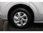 Ford Transit Custom Tourneo 340 2.5 PHEV L2H1 Kombi Limited | 8-Persoons | Trekhaak | Toegang zero emissiezone  | CarPlay/Android Auto | Camera | Schuifdeur | LED | Keyless | Lichtmetalen Velgen | Stoelverwarming | Metallic Lak