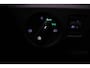 Skoda Kamiq Sport Business 1.0 TSI 110pk Trekhaak, Achteruitrijcamera, Verwarmde voorruit, Cruise control, LED koplampen, Stoelverwarming, Parkeersensoren, App connect