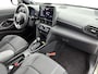 Toyota Yaris Cross 1.5 Hybrid 130 Launch Edition Innovation Pack | BTW voertuig | Panoramadak | 360 Camera | Parkeersensoren voor+achter met assistent | Stoel+stuurverwarming | JBL | Head-Up Display | Dodehoek detectie |