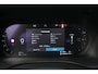 Volvo XC60 2.0 T6 Plug-in hybrid AWD Plus Dark | 350 PK | Panoramadak | Leder | Trekhaak | Volvo XC60 2.0 T6 Plug-in Hybrid AWD Plus Dark met 2.0 viercilinder plug-in hybride aandrijflijn en 350 PK, voorzien van luxe lederen bekleding, elektrisch verstelbare en verwarmde voorstoele