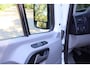 Mercedes-Benz Sprinter 210 2.2 CDI 366 HD 2013 | Trekhaak | Airco | Parkeersensoren | Centrale Vergrendeling | 2 Zitplaatsen Rechtsvoor | Houten vloer in Laadruimte
