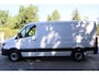 Mercedes-Benz Sprinter 210 2.2 CDI 366 HD 2013 | Trekhaak | Airco | Parkeersensoren | Centrale Vergrendeling | 2 Zitplaatsen Rechtsvoor | Houten vloer in Laadruimte