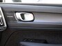 Volvo EC40 Single Motor Extended Range Plus Europa Automaat /  Dak Glossy Black / 20" velgen / Privacy Glass / Microtech Nubuck bekleding