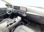 Kia EV6 Light Edition 63 kWh | VOORRAAD VOORDEEL NU €42.950,- | Direct leverbaar | Stoel+Stuur verwarming | Climate control | Navigatie | Parkeer camera achter | Parkeer sensoren voor en achter
