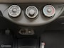 Toyota Yaris 1.0 VVT-i Aspiration Bi-Tone*SCHERM*AIRCO*NAP