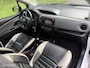 Toyota Yaris 1.0 VVT-i Aspiration Bi-Tone*SCHERM*AIRCO*NAP