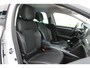 Renault Megane Estate 1.3 TCe 160 PK Bose | Trekhaak | Bose geluid | Camera achter | Wit metallic |