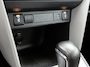 Toyota Yaris Cross 1.5 Hybrid Active + | Dodehoek detectie | Stoelverwarming | Parkeersensoren voor+achter | Keyless Entry/Start | Navigatie | Apple CarPlay/Android Auto | Cruise Control Adaptive |