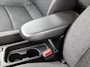 Toyota Yaris Cross 1.5 Hybrid Active + | Dodehoek detectie | Stoelverwarming | Parkeersensoren voor+achter | Keyless Entry/Start | Navigatie | Apple CarPlay/Android Auto | Cruise Control Adaptive |