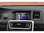 Volvo V60 T3 153PK R-Design Automaat | Trekhaak | All season banden |