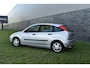 Ford Focus 1.6-16V Trend Automaat Airco 5-deurs 1e eigenaar Pdc Trekhaak lees goed!!! HANDELSAUTO - automaat gaat in noodloop