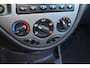 Ford Focus 1.6-16V Trend Automaat Airco 5-deurs 1e eigenaar Pdc Trekhaak lees goed!!! HANDELSAUTO - automaat gaat in noodloop