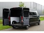 Peugeot Boxer 335 2.2 BlueHDi 140 L3H2 Asphalt in nieuwstaat |6.329 km |BPM vrij |2 stoelen en 2 airbags |Trekhaak |Camera |Cruise |Navi |Airco |Parkeersensoren |EURO6 |1e eigenaar |3500 KG