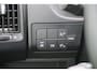 Peugeot Boxer 335 2.2 BlueHDi 140 L3H2 Asphalt in nieuwstaat |6.329 km |BPM vrij |2 stoelen en 2 airbags |Trekhaak |Camera |Cruise |Navi |Airco |Parkeersensoren |EURO6 |1e eigenaar |3500 KG