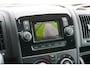 Peugeot Boxer 335 2.2 BlueHDi 140 L3H2 Asphalt in nieuwstaat |6.329 km |BPM vrij |2 stoelen en 2 airbags |Trekhaak |Camera |Cruise |Navi |Airco |Parkeersensoren |EURO6 |1e eigenaar |3500 KG