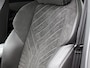 Peugeot E-3008 230pk GT Long Range 97 kWh Automaat | Accu 100% | Navigatie | Schuif/Kantel Dak | Elektrische Stoelen | Camera Voor + Achter | Warmtepomp |  HiFi Focal |