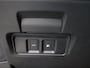 Land Rover Range Rover Evoque 1.5 P270e PHEV AWD SE Dynamic Edition Elektrische trekhaak | Panorama dak | 20" L.M. | Black Pack