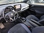 Volkswagen ID.4 Pro 77 kWh 150KW | Panoramadak | Warmtepomp | 21"Inch | Matrix LED IQ Light | Stoel&Stuurverwarming | Trekhaak | Adaptive Cruise |