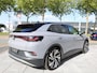 Volkswagen ID.4 Pro 77 kWh 150KW | Panoramadak | Warmtepomp | 21"Inch | Matrix LED IQ Light | Stoel&Stuurverwarming | Trekhaak | Adaptive Cruise |
